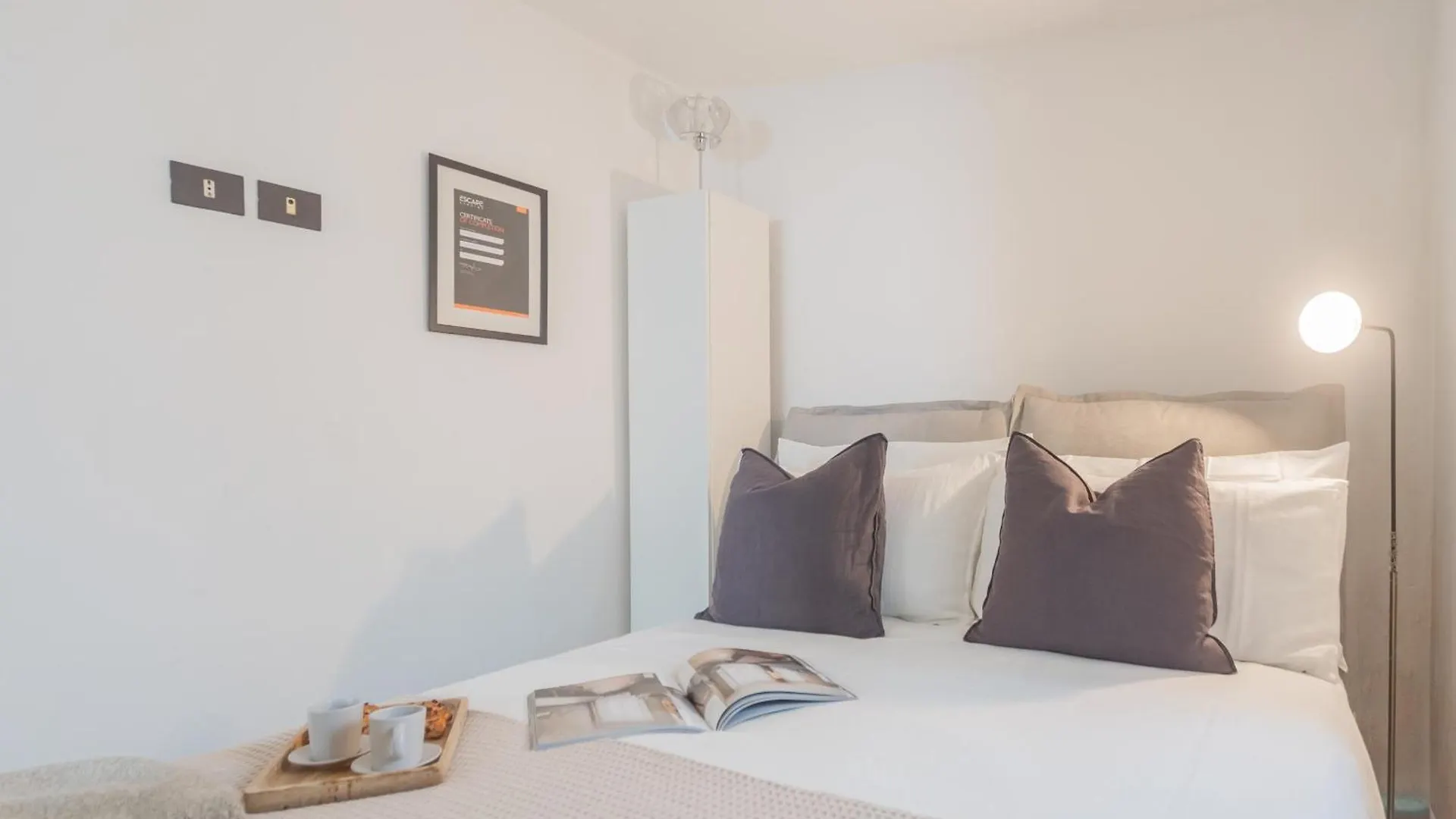 アパート Pretty Studio In Old Town By Rent All Como Carate Urio
